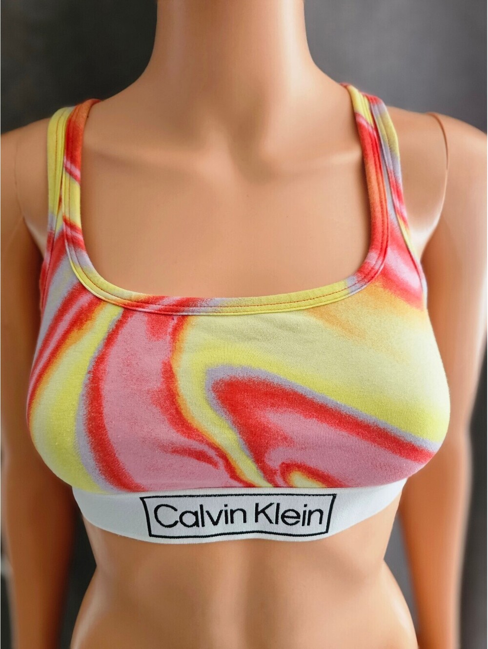 Calvin Klein Women's Tie-Dye Racerback Sports Bra Size M